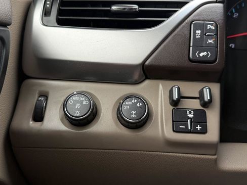 Used 2016 Chevrolet Tahoe LTZ AWD/4WD image 47