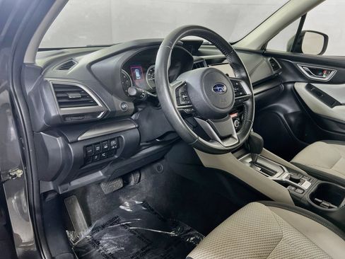 Used 2023 Subaru Forester Premium AWD/4WD image 9