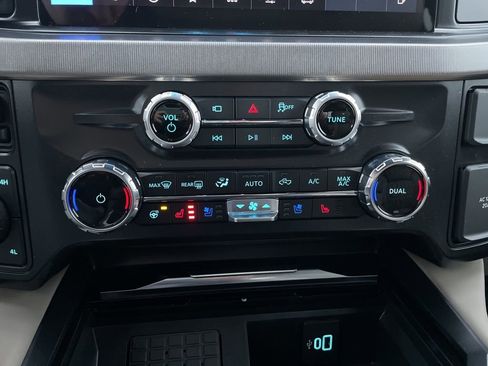 New 2026 Ford F350 Platinum w/ Platinum Plus Package image 18