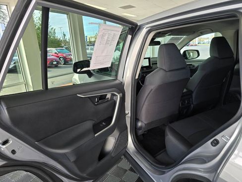Used 2025 Toyota RAV4 LE image 77