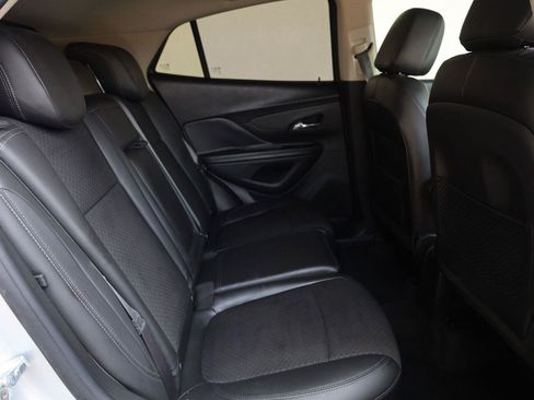 Used 2021 Buick Encore Preferred FWD image 21