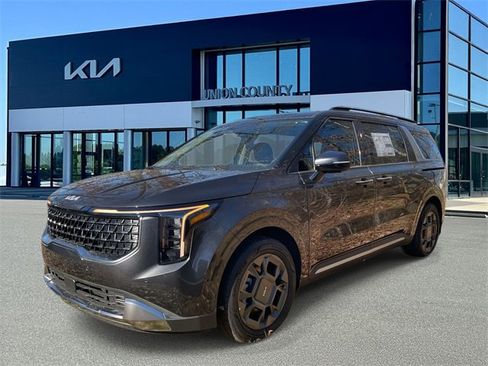 New 2026 Kia Carnival EX image 3