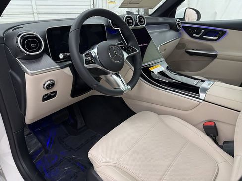 New 2026 Mercedes-Benz GLC 300 image 12