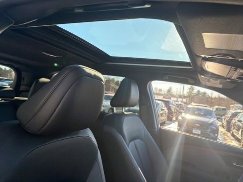 Used 2025 Subaru Forester Sport image 19