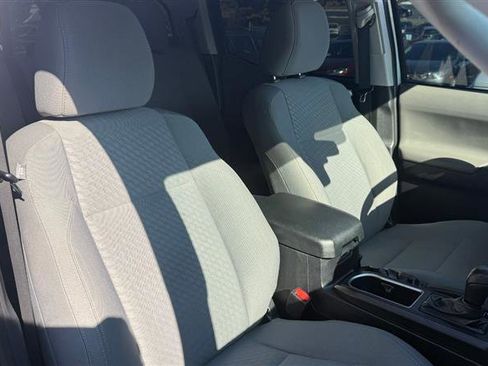 Used 2020 Toyota Tacoma SR5 image 12
