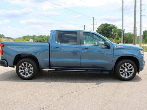 Used 2024 Chevrolet Silverado 1500 RST w/ Z71 Off-Road Package AWD/4WD image 17