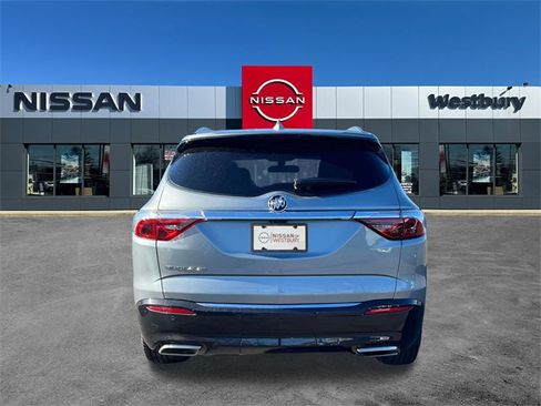 Used 2024 Buick Enclave Premium image 5