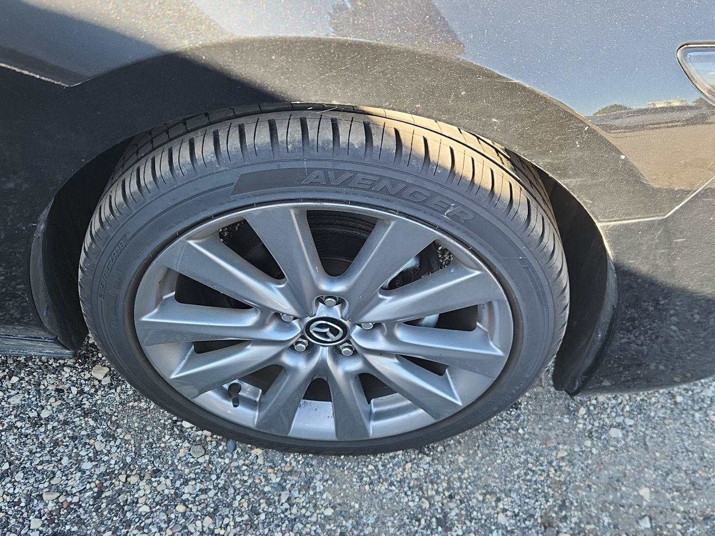 Used 2023 MAZDA MAZDA3 s FWD image 2