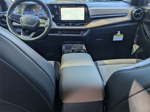 New 2026 Chevrolet Equinox ACTIV w/ Safety and Technology Package image 29