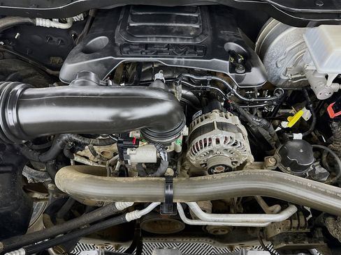 Used 2019 RAM 1500 Sport w/ Level 2 Equipment Group image 38