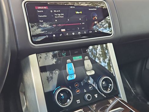 Used 2022 Land Rover Range Rover Westminster Edition image 30