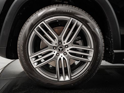 New 2026 Mercedes-Benz GLS 450 GLS 450 image 13