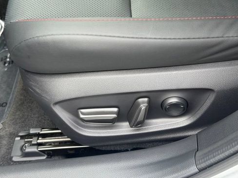 Certified 2024 Toyota Prius Prime FWD image 24