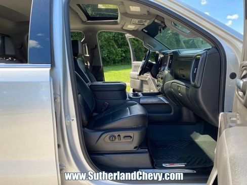 Used 2020 Chevrolet Silverado 1500 LTZ w/ LTZ Premium Package AWD/4WD image 21