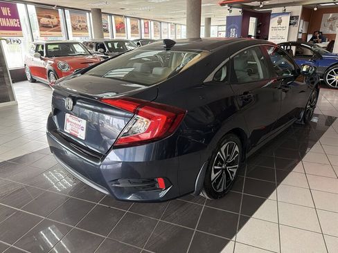 Used 2018 Honda Civic EX-T image 6