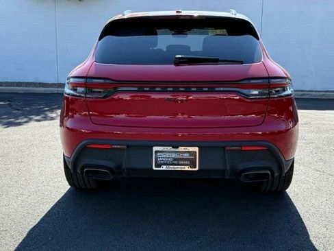 Used 2025 Porsche Macan AWD/4WD image 11