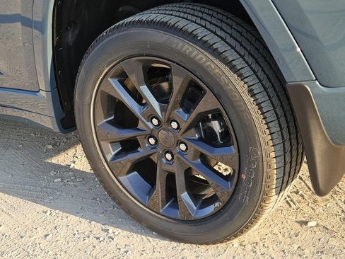 New 2026 Jeep Grand Cherokee Limited AWD/4WD image 6