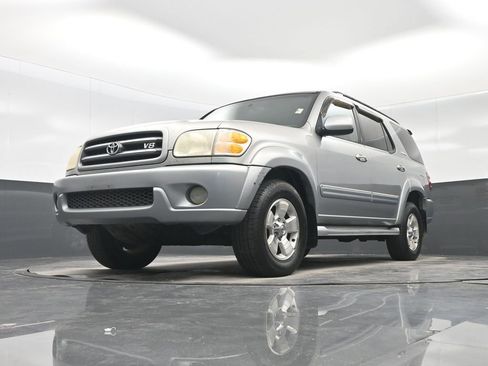 Used 2003 Toyota Sequoia Limited RWD image 25