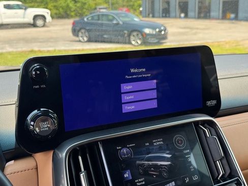 Used 2023 Lexus LX 600 4WD w/ Accessory Package (Z1) image 20