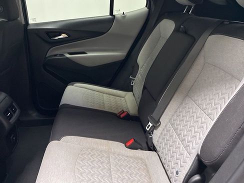 Used 2022 Chevrolet Equinox LS w/ LS Convenience Package AWD/4WD image 22