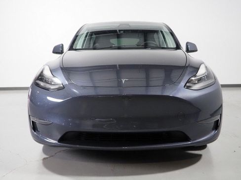 Used 2023 Tesla Model Y Long Range AWD/4WD image 45