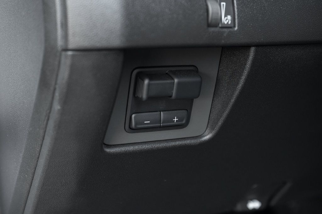 Used 2025 Chevrolet Colorado Trail Boss AWD/4WD image 30
