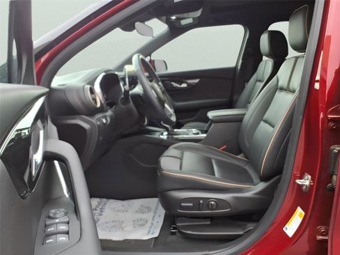 Certified 2023 Chevrolet Blazer Premier w/ LPO, Cargo Package image 18