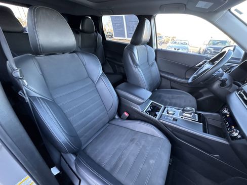 Used 2024 Mitsubishi Outlander SE image 26