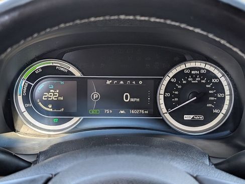 Used 2017 Kia Niro Touring w/ Advanced Technology Package FWD image 35