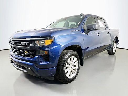 Used 2022 Chevrolet Silverado 1500 Custom AWD/4WD image 3
