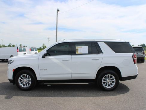Used 2022 Chevrolet Tahoe LT w/ Luxury Package RWD image 6