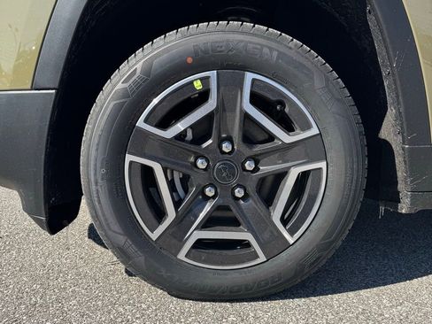 New 2026 Jeep Cherokee Laredo AWD/4WD image 9