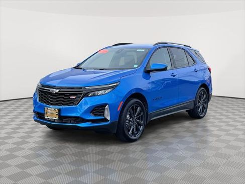 Used 2024 Chevrolet Equinox RS image 3