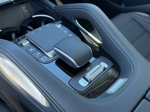 New 2026 Mercedes-Benz GLS 450 4MATIC image 28