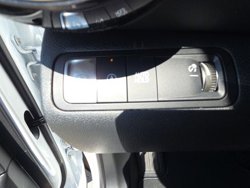 New 2026 Chevrolet Equinox LT w/ Convenience Package II image 20