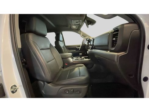 Certified 2023 GMC Sierra 1500 SLT w/ SLT Premium Package AWD/4WD image 16