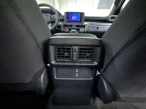 Used 2025 Toyota 4Runner SR5 AWD/4WD image 17