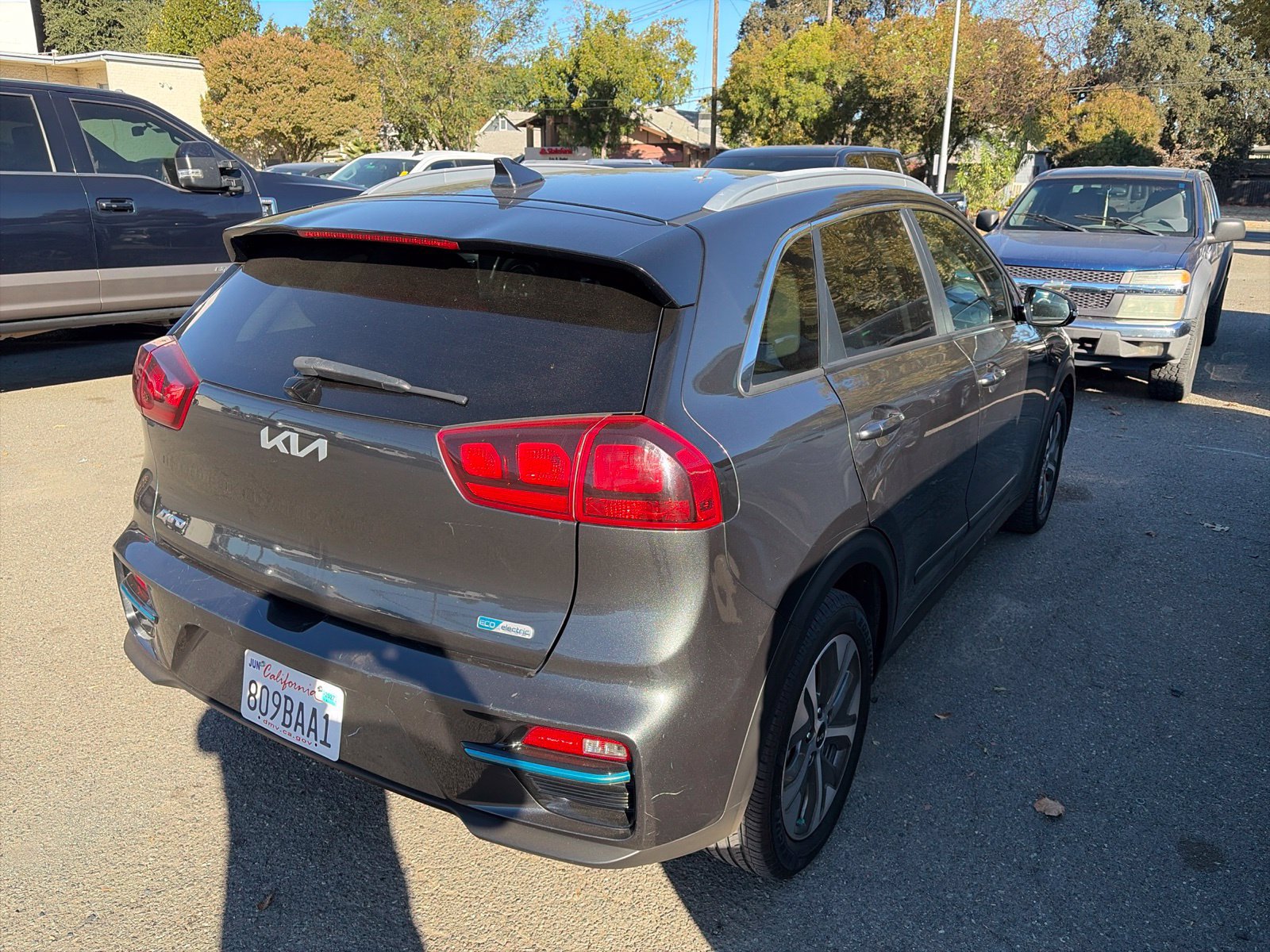 Used 2022 Kia Niro EX FWD image 3