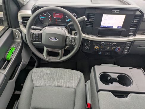 New 2026 Ford F250 XLT w/ F-250 >10K GVWR Package image 16