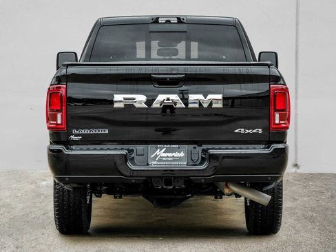 Used 2025 RAM 2500 Laramie w/ Sport Appearance Package AWD/4WD image 9