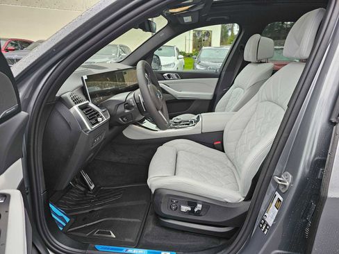 New 2026 BMW X5 M60i image 20