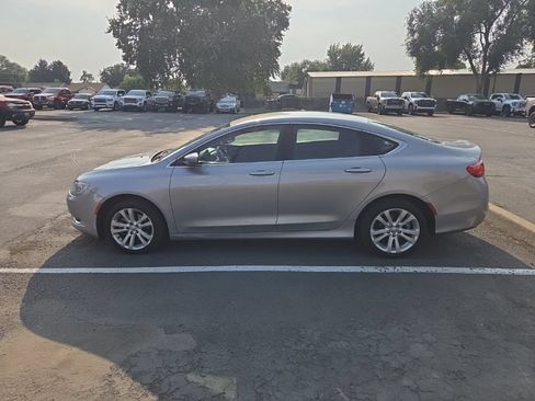 Used 2015 Chrysler 200 Limited FWD image 2