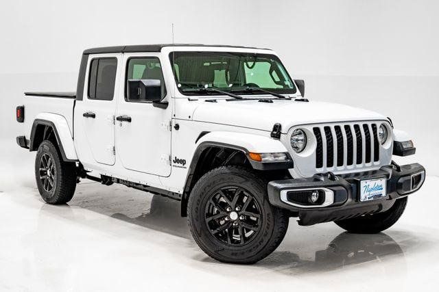Certified 2023 Jeep Gladiator Sport AWD/4WD image 6