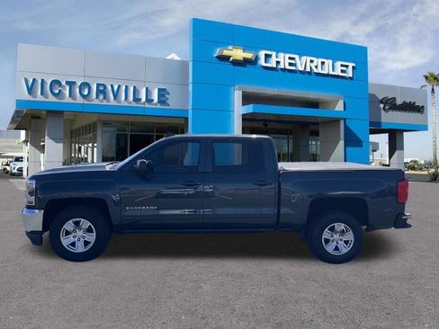Used 2017 Chevrolet Silverado 1500 LT w/ LT Eassist Package RWD image 9