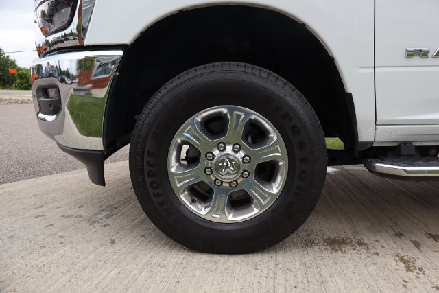 Used 2025 RAM 2500 Big Horn AWD/4WD image 32