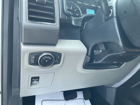 Used 2019 Ford F150 XLT image 17