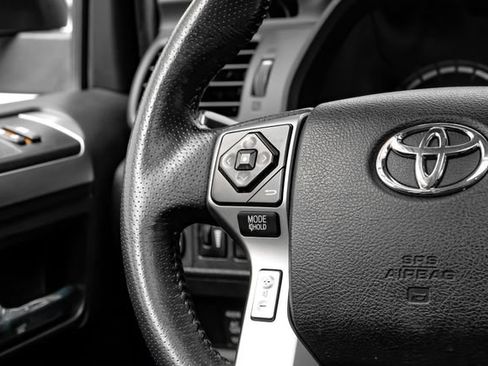Used 2019 Toyota 4Runner Limited AWD/4WD image 21