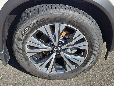 Certified 2023 Nissan Rogue SV AWD/4WD image 8