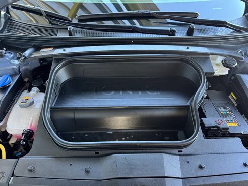 Used 2024 Hyundai Ioniq 6 SEL image 41