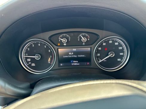 Used 2020 Buick Enclave Essence FWD image 16